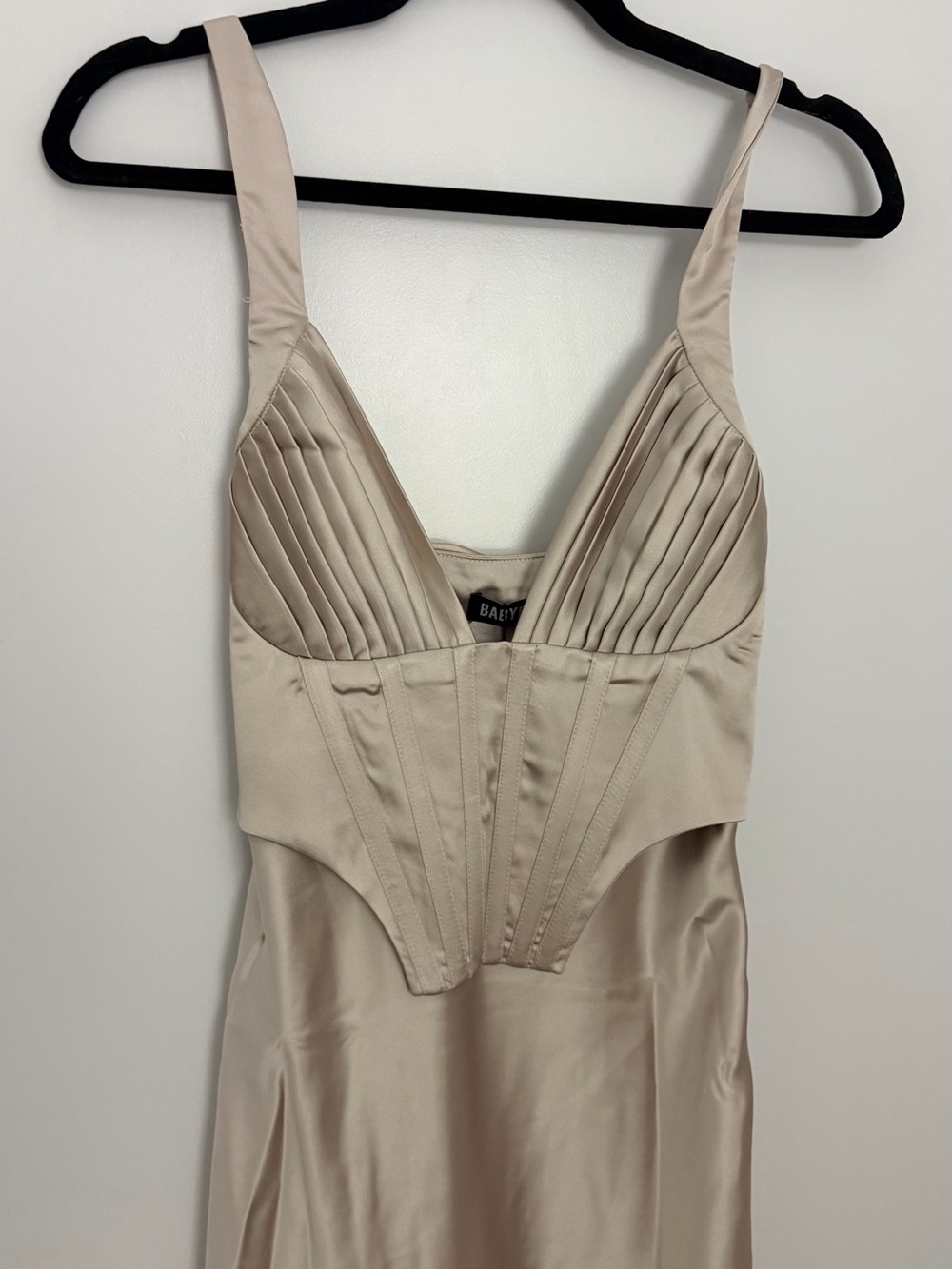 BNWT BABYBOO Shae Maxi Dress - Shell - XS - Picture 3 of 5